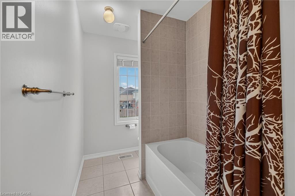 18 STARLIGHT AVENUE Image 26