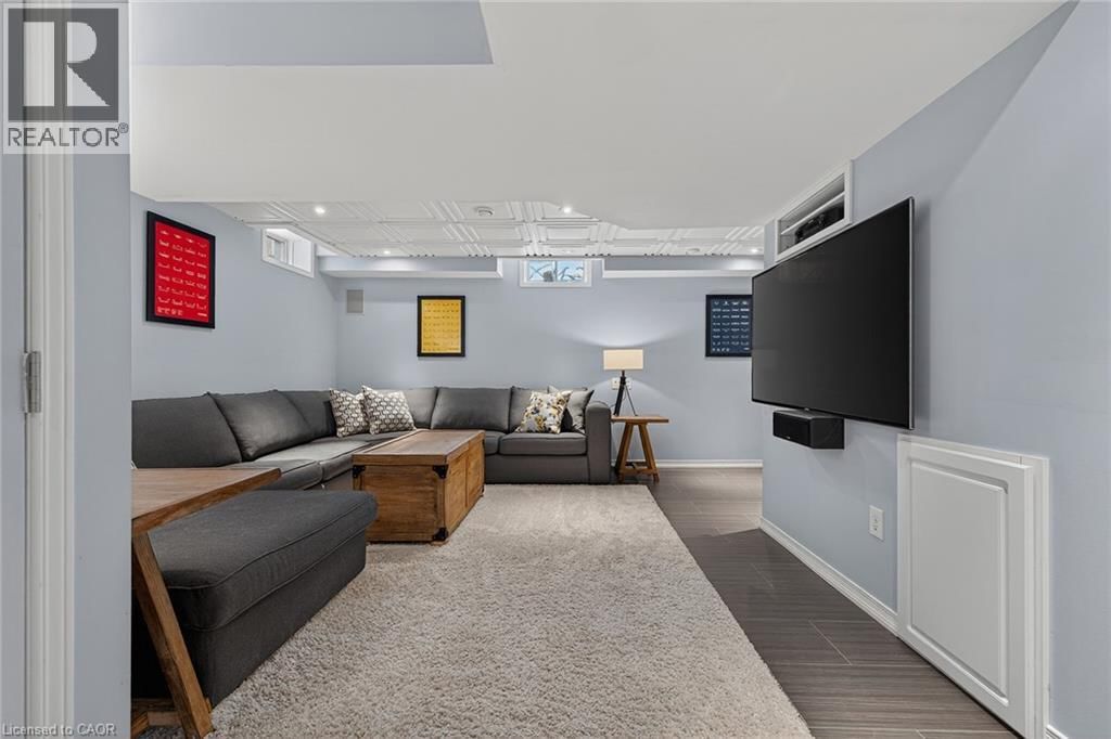 18 STARLIGHT AVENUE Image 30