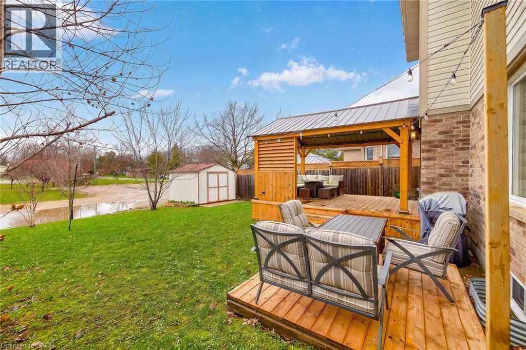 18 STARLIGHT AVENUE Image 36