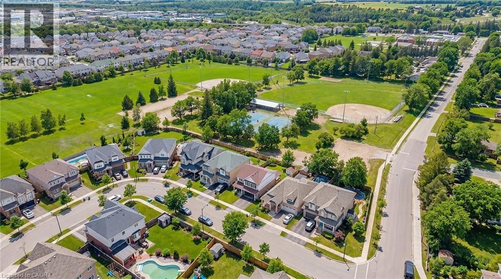 18 STARLIGHT AVENUE Image 40