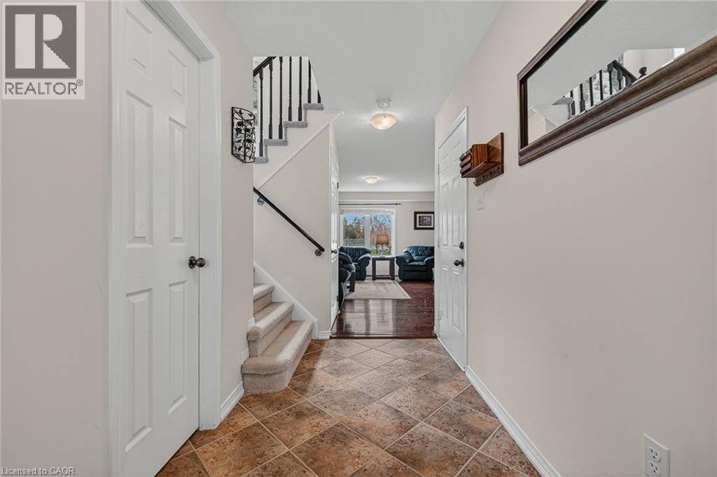 18 STARLIGHT AVENUE Image 5