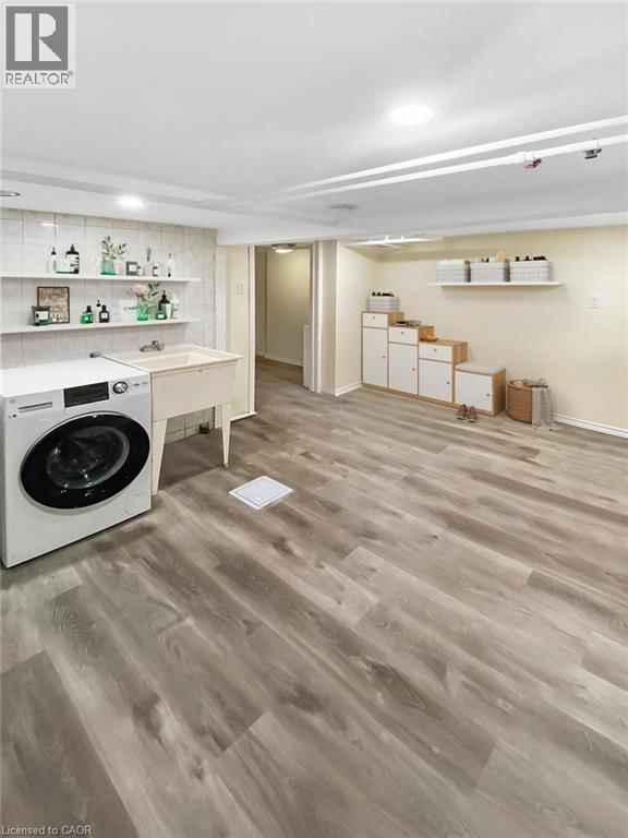 1 - 298 EMERALD STREET NORTH Image 13