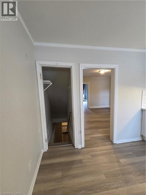 1 - 298 EMERALD STREET NORTH Image 5