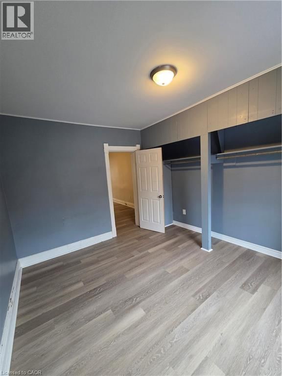 1 - 298 EMERALD STREET NORTH Image 8