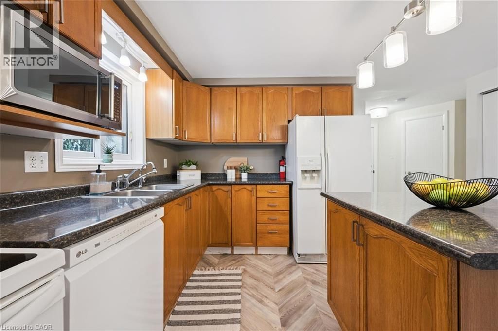 254 AUBURN DRIVE Image 4