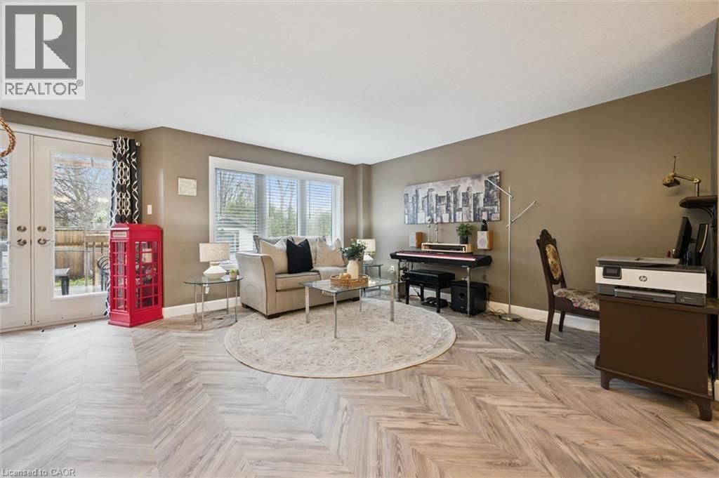 254 AUBURN DRIVE Image 5