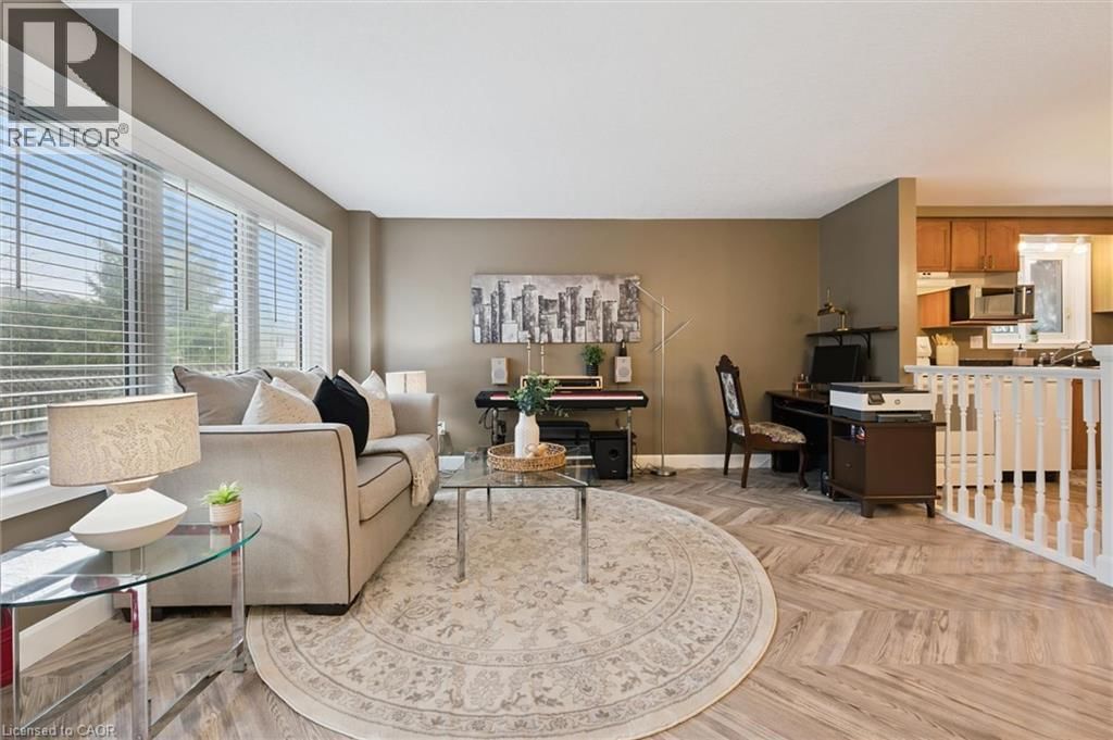 254 AUBURN DRIVE Image 7