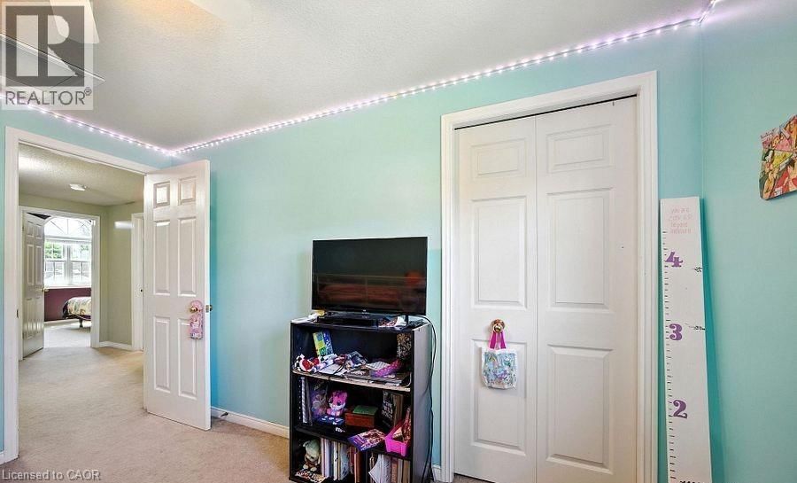 1030 PEARSON DRIVE Image 17