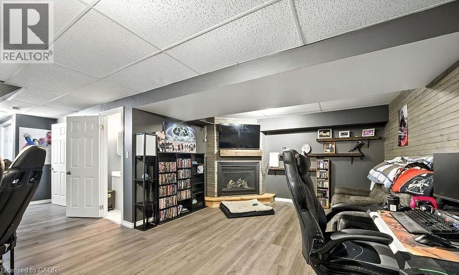 1030 PEARSON DRIVE Image 31