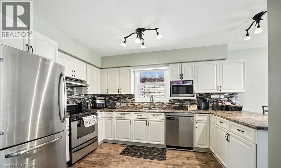 1030 PEARSON DRIVE Image 6