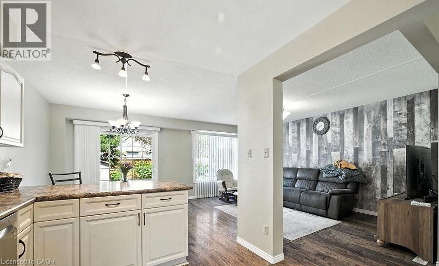 1030 PEARSON DRIVE Image 7