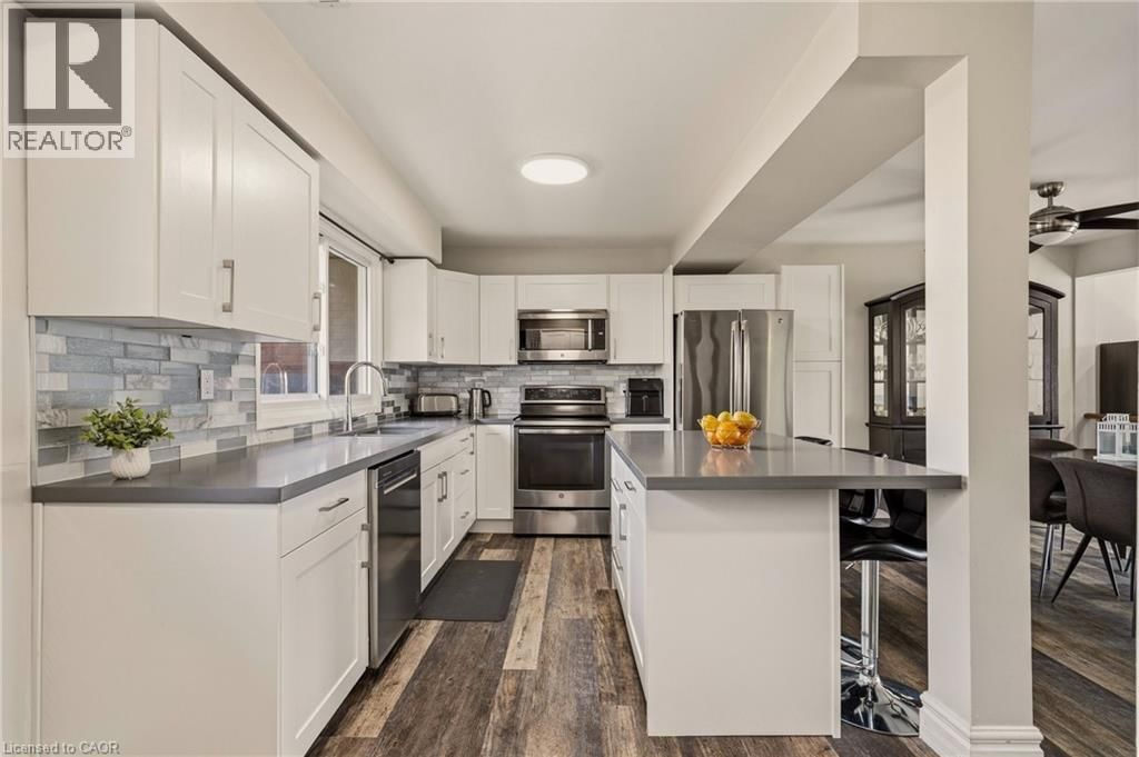 6 - 23 WATSONS LANE Image 13