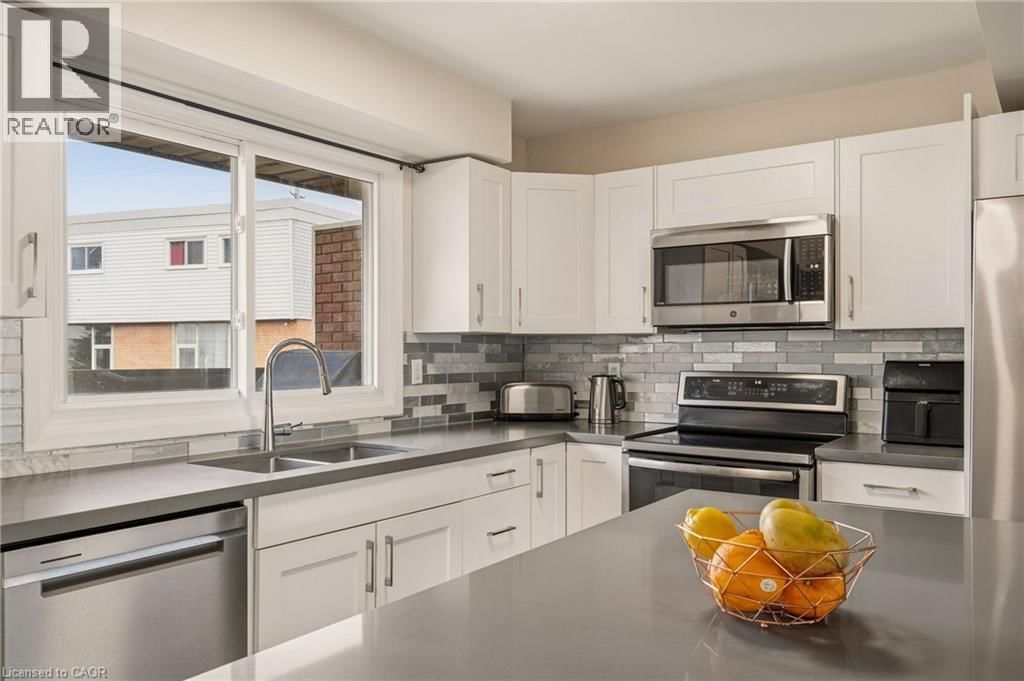 6 - 23 WATSONS LANE Image 15