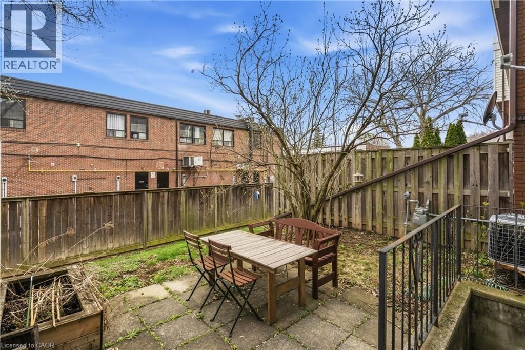 6 - 23 WATSONS LANE Image 37