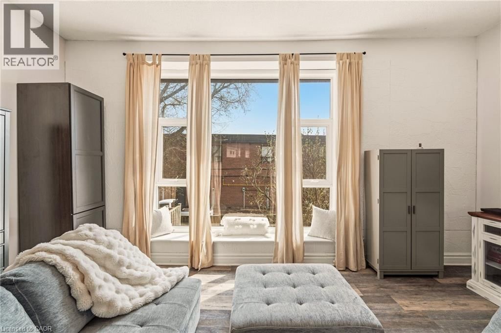 6 - 23 WATSONS LANE Image 5