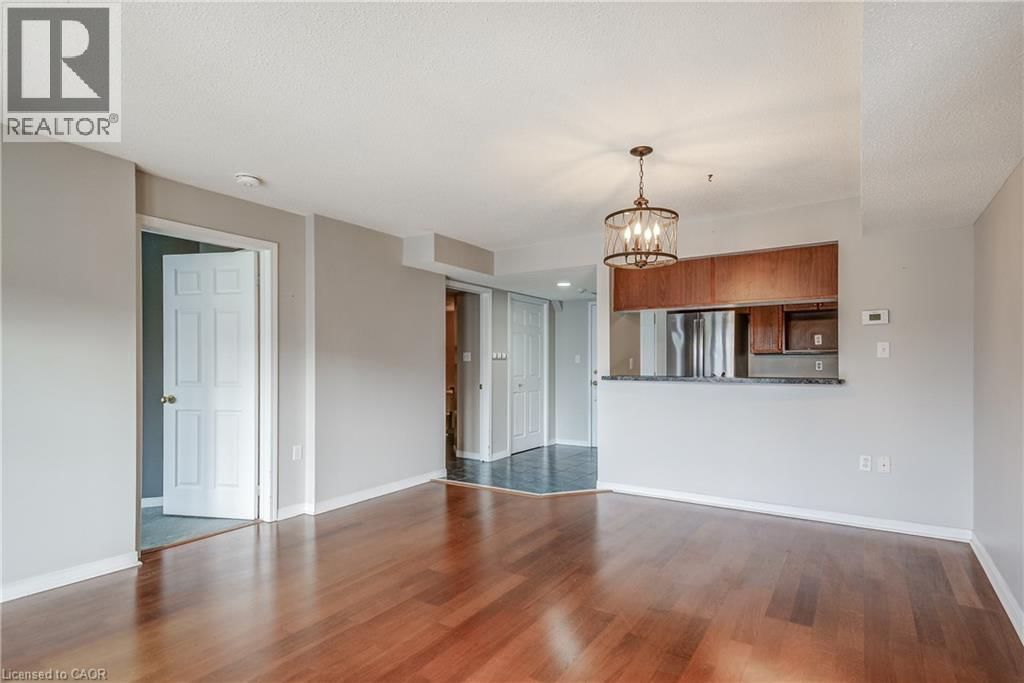 306E - 216 PLAINS ROAD WEST Image 18