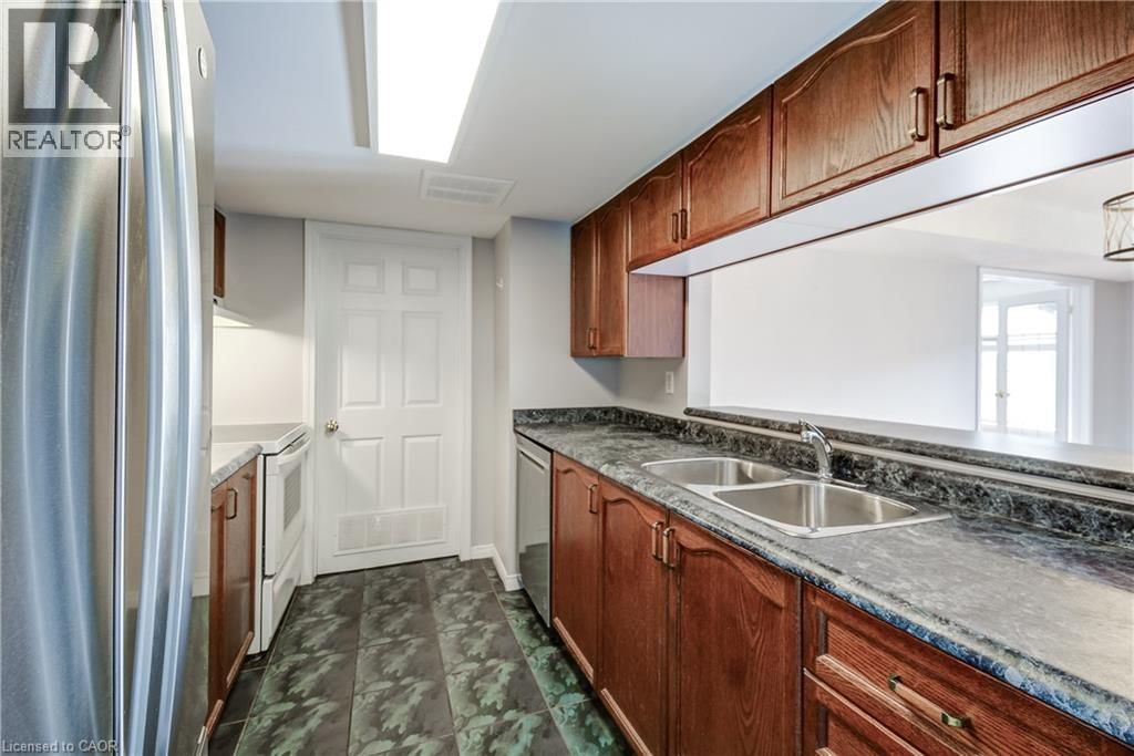 306E - 216 PLAINS ROAD WEST Image 6