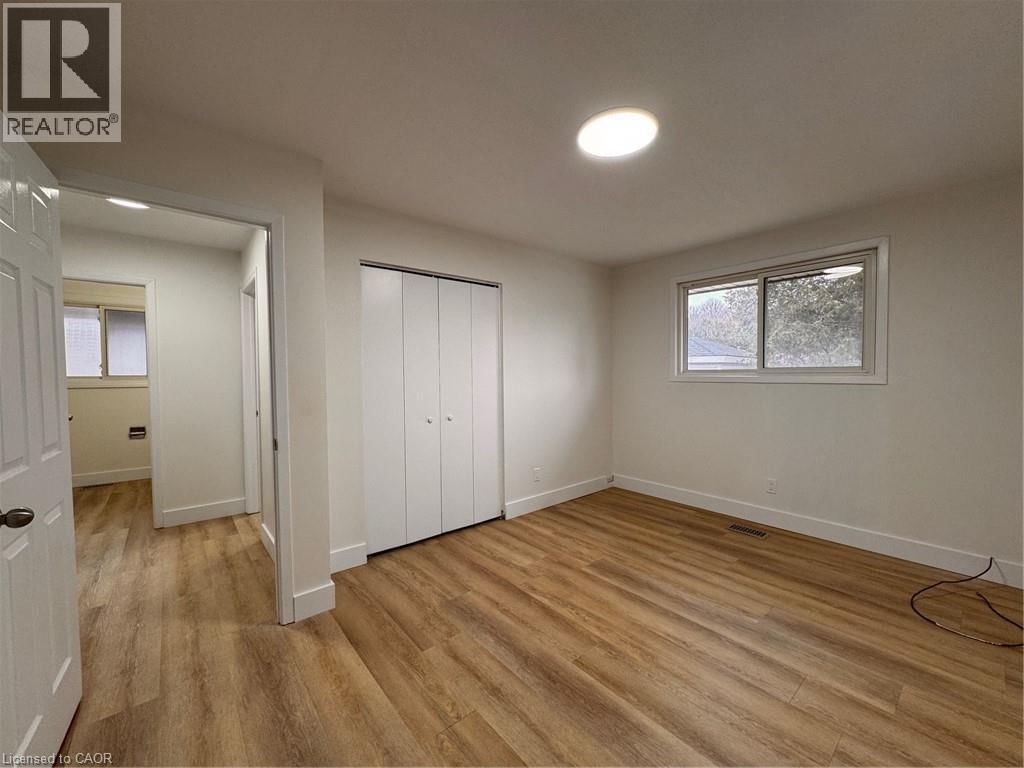 Upper - 23 ARROWHEAD CRESCENT Image 6