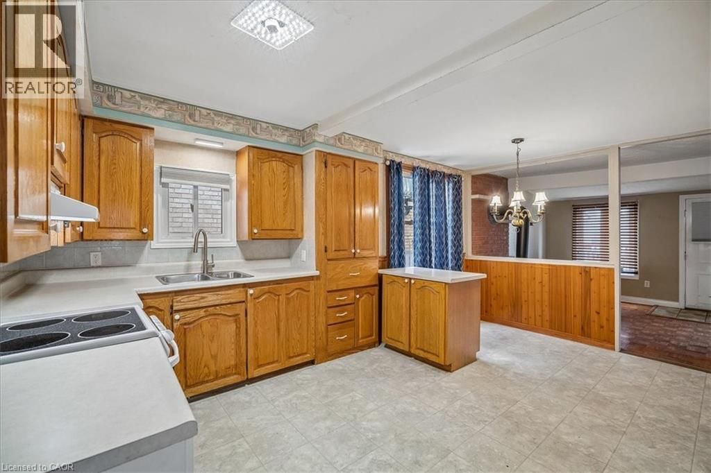 5 HERBERT COURT Image 10