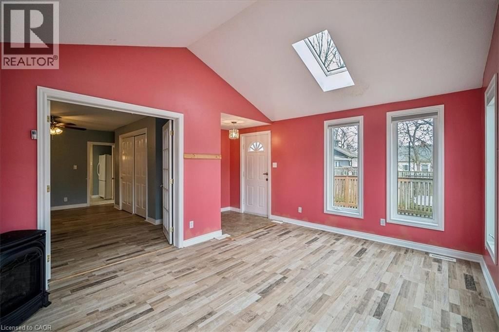 5 HERBERT COURT Image 16