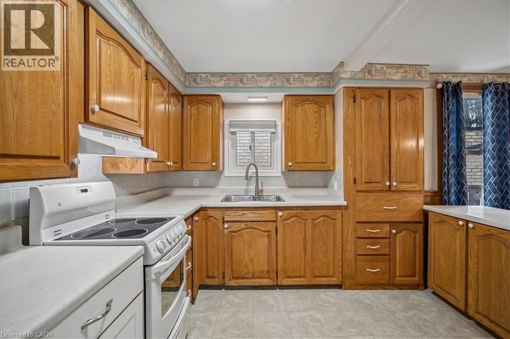 5 HERBERT COURT Image 18