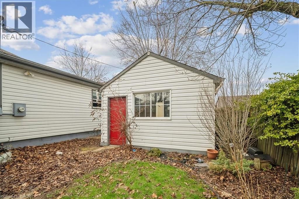 5 HERBERT COURT Image 26