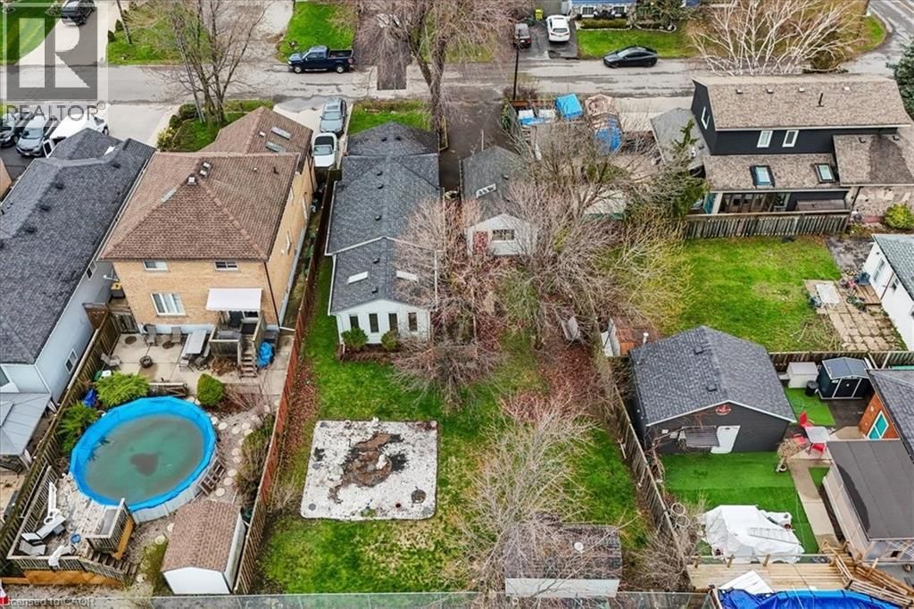 5 HERBERT COURT Image 32