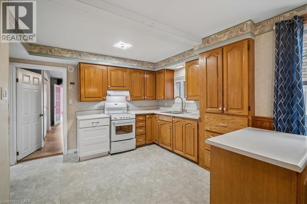 5 HERBERT COURT Image 8