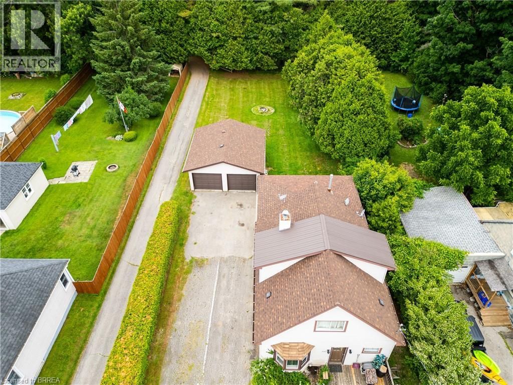 978 NORFOLK STREET NORTH Image 17