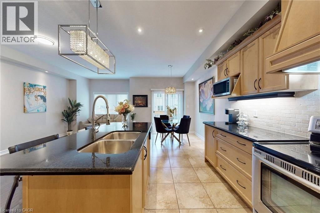 34 FOREST VALLEY CRESCENT Image 14