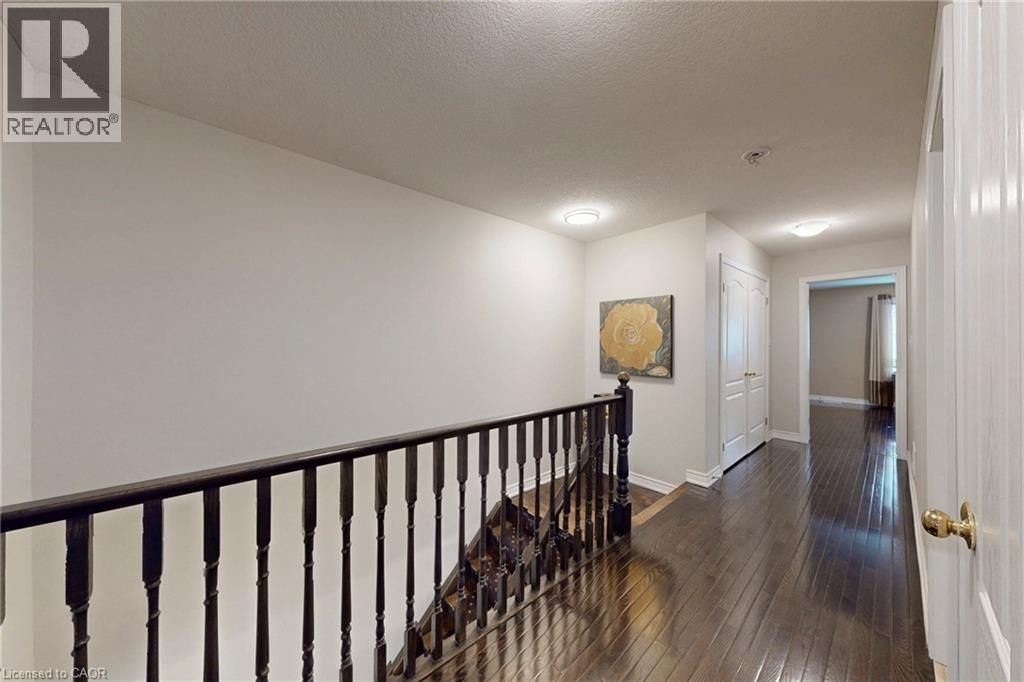 34 FOREST VALLEY CRESCENT Image 23