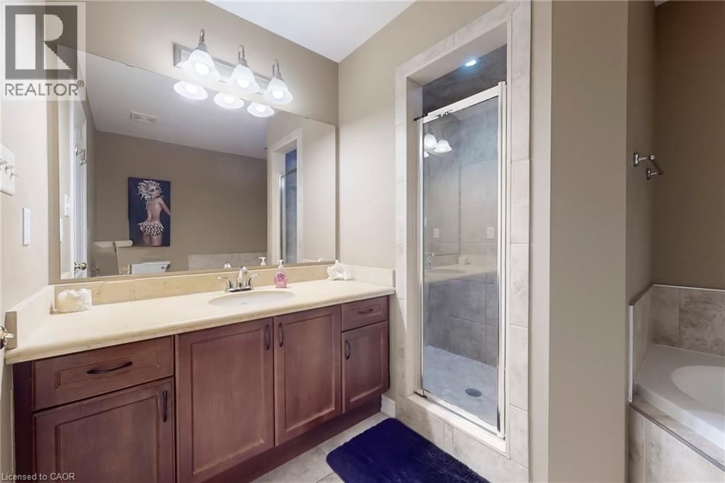 34 FOREST VALLEY CRESCENT Image 28