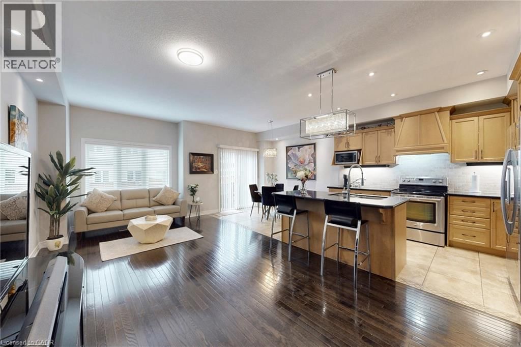 34 FOREST VALLEY CRESCENT Image 6