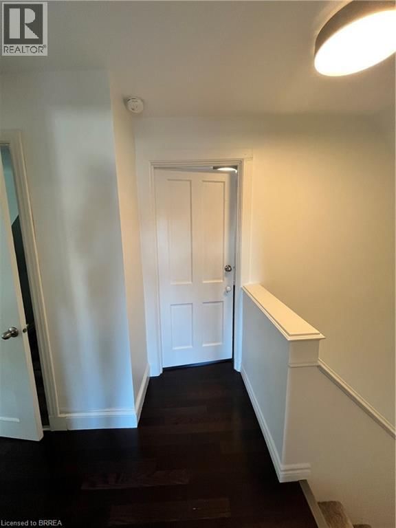 72 KING LANE Image 32