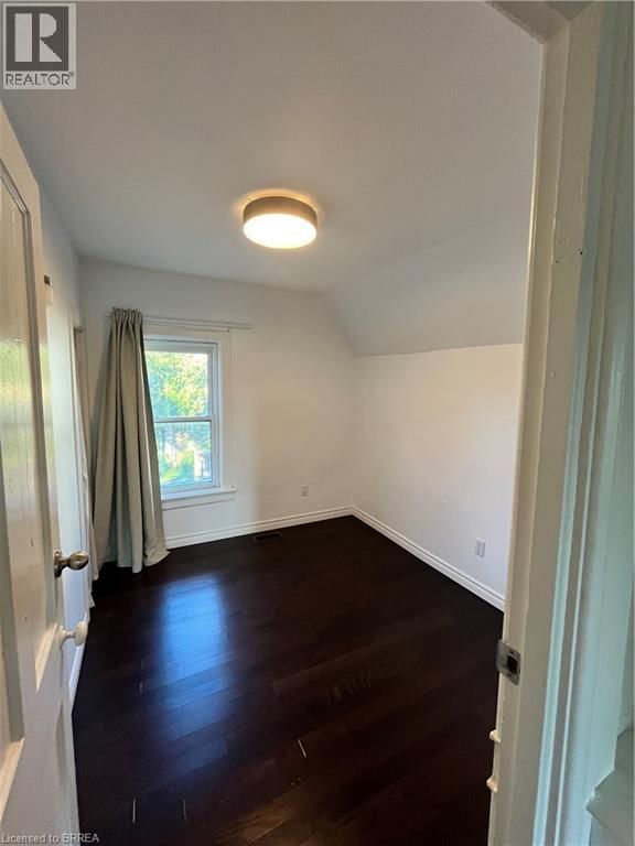 72 KING LANE Image 35