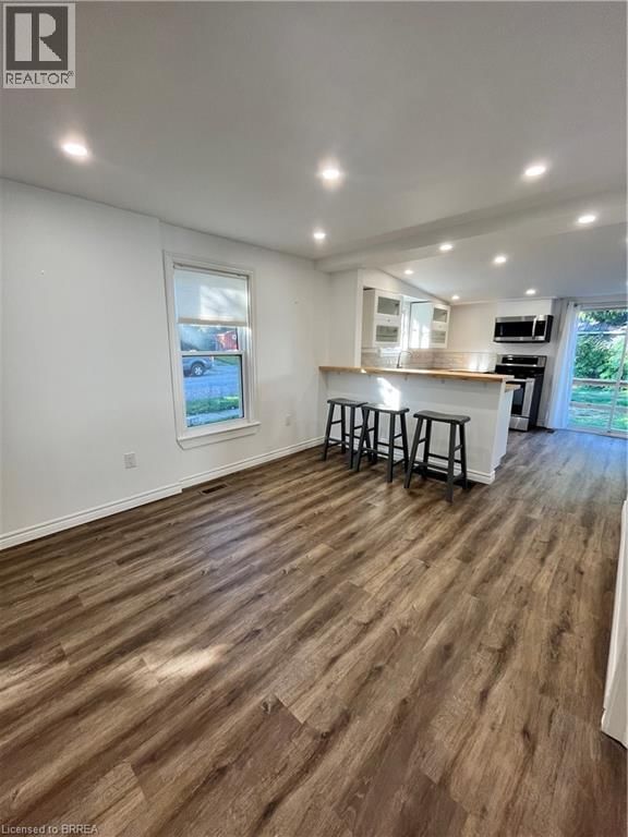 72 KING LANE Image 8