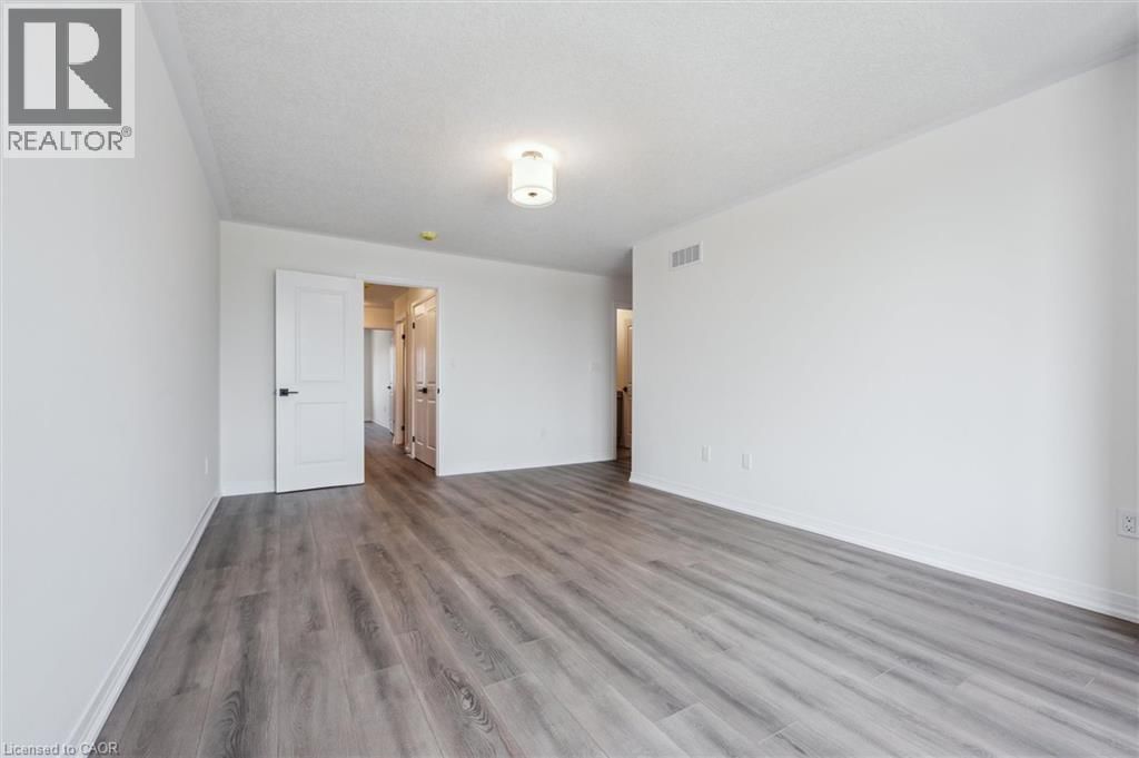 23 BENNINGER DRIVE Image 22