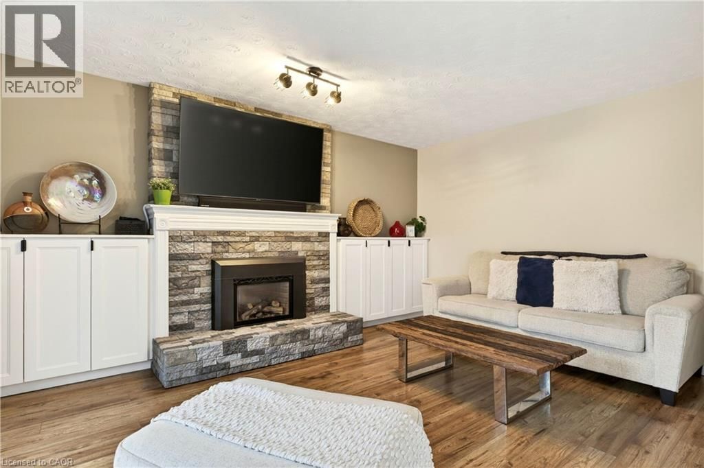 189 TEMPLEMEAD DRIVE Image 16