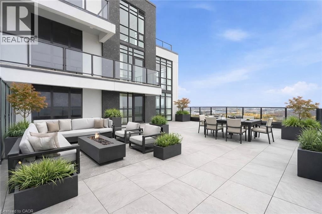 1006 - 461 GREEN ROAD Image 1