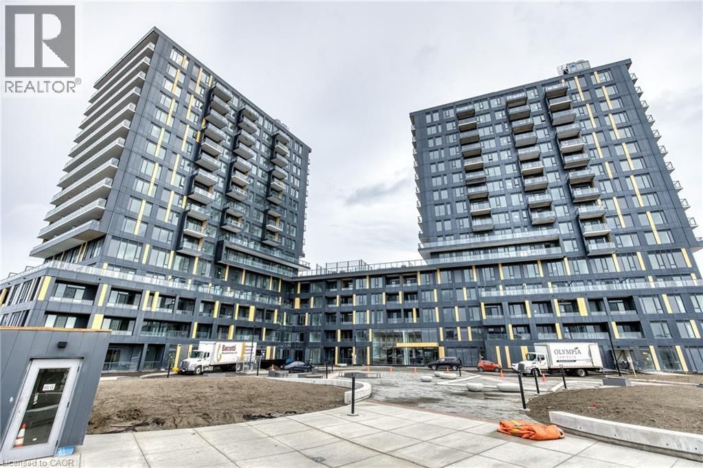 704 - 4878 POWERS COMMON Image 1