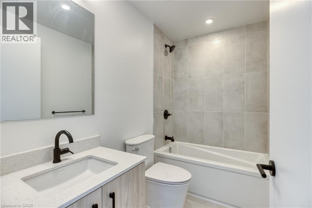 704 - 4878 POWERS COMMON Image 9