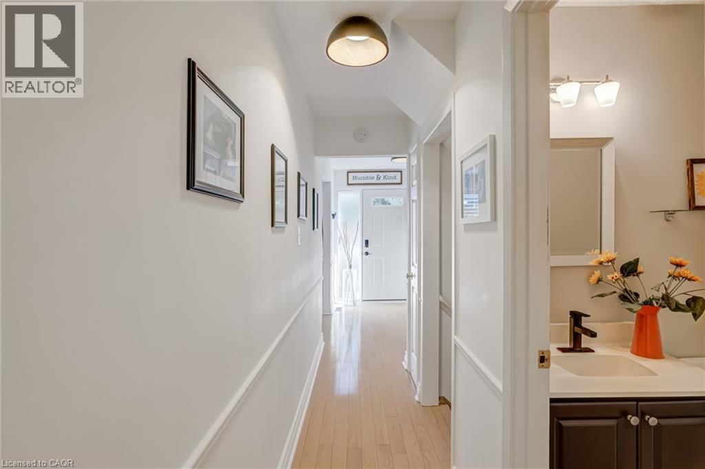 5 - 1560 KERNS ROAD Image 16