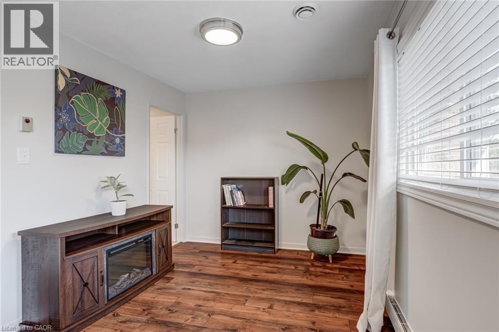 5 - 1560 KERNS ROAD Image 28