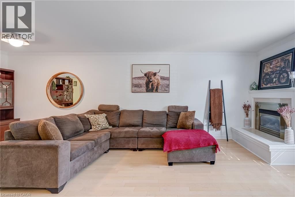 5 - 1560 KERNS ROAD Image 9