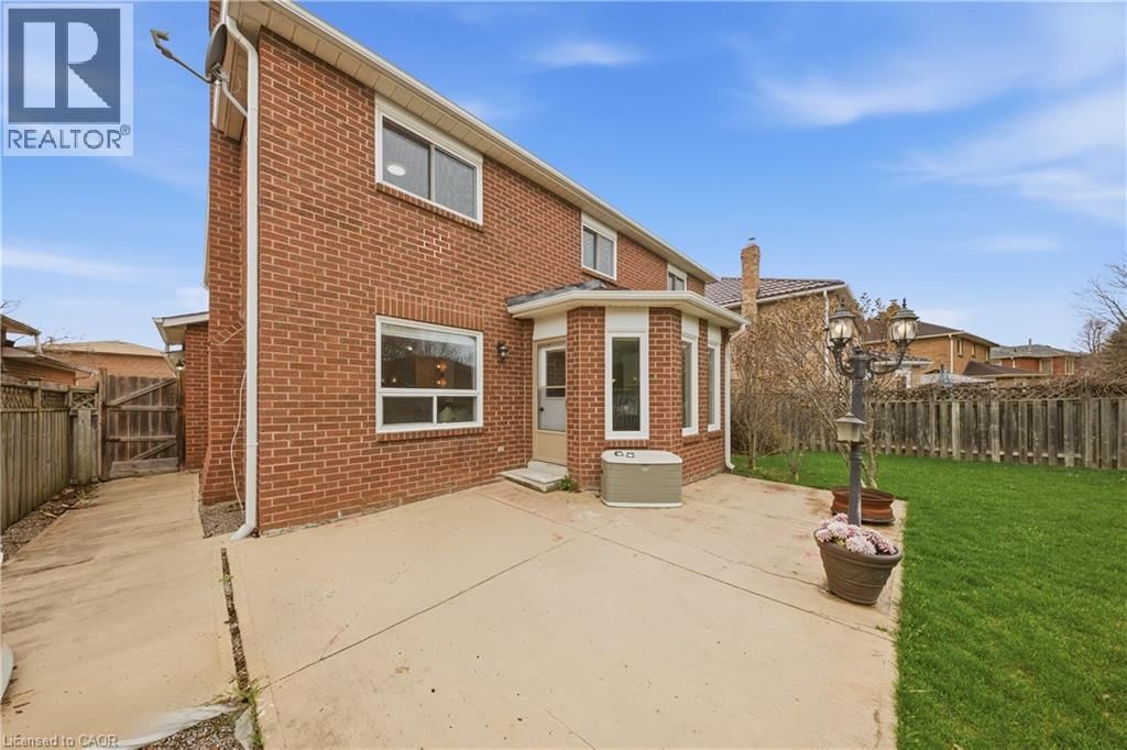 85 PROFESSOR'S LAKE PARKWAY Image 45