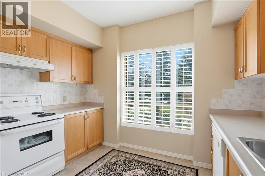 108 - 3497 UPPER MIDDLE ROAD Image 14