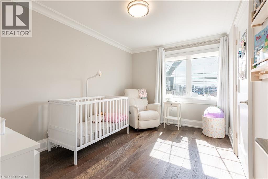 327 MACDONALD ROAD Image 21