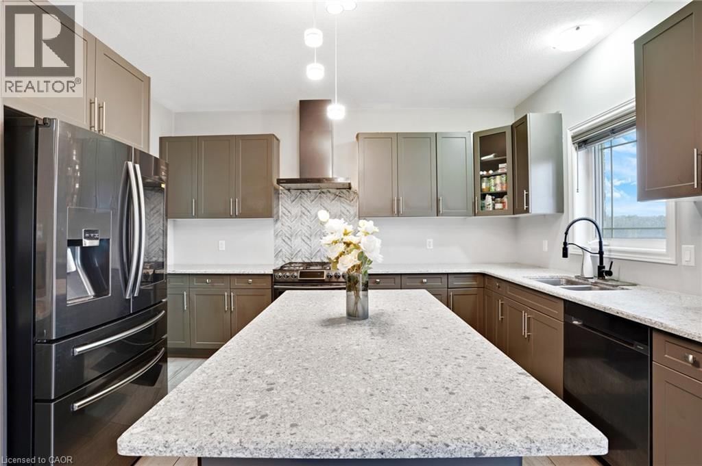 341 RIVERTRAIL AVENUE Image 22