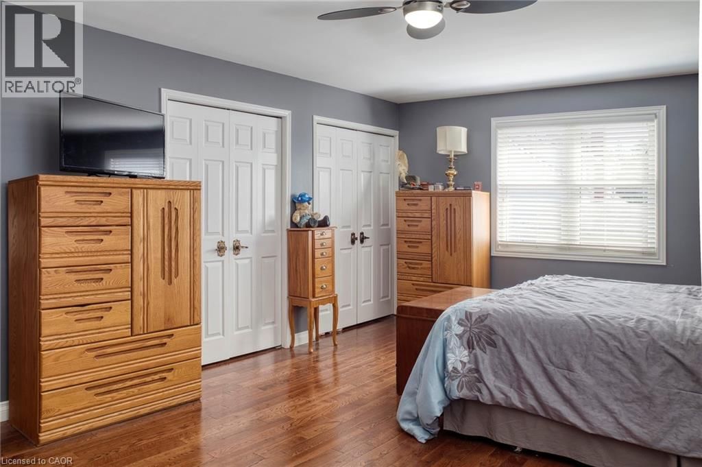 108 QUEENSWAY DRIVE Image 24