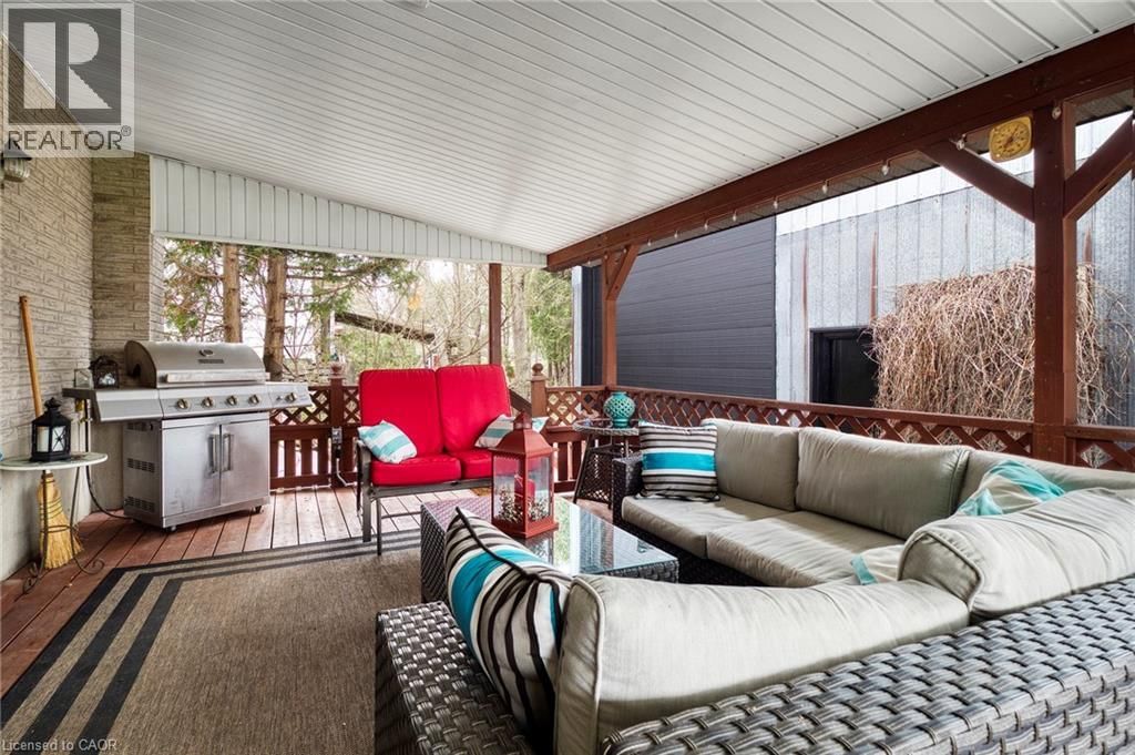 108 QUEENSWAY DRIVE Image 34